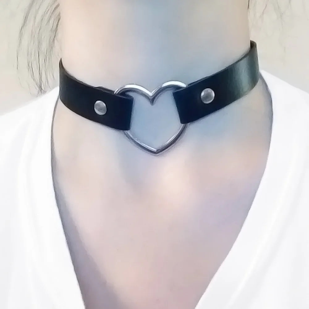Women's Leather Gothic Heart Punk Choker Necklace