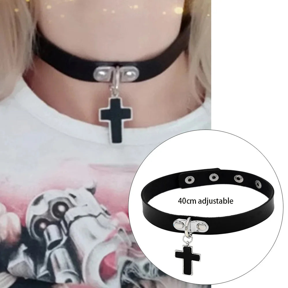 Women's Leather Gothic Heart Punk Choker Necklace